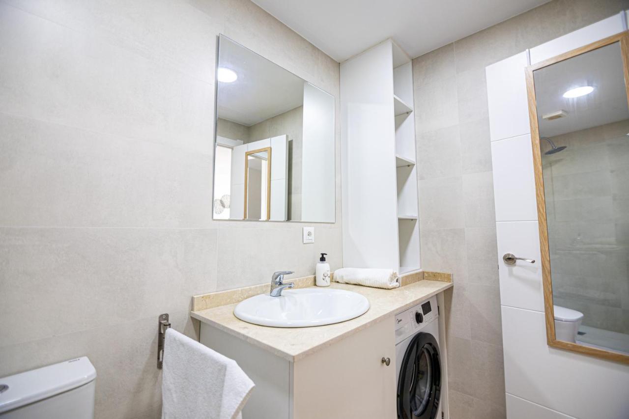 Sunstay Seaside Flat I Puerto Marina Benalmádena Eksteriør billede